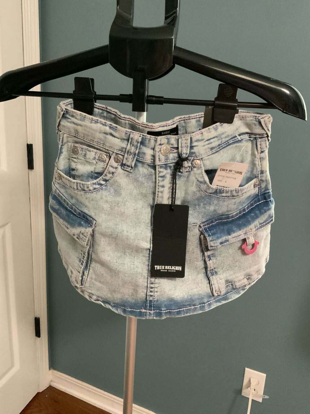 True Religion Sadie Denim Girls Skirt Size 8 Bleach Blue Cargo Mini Skirt